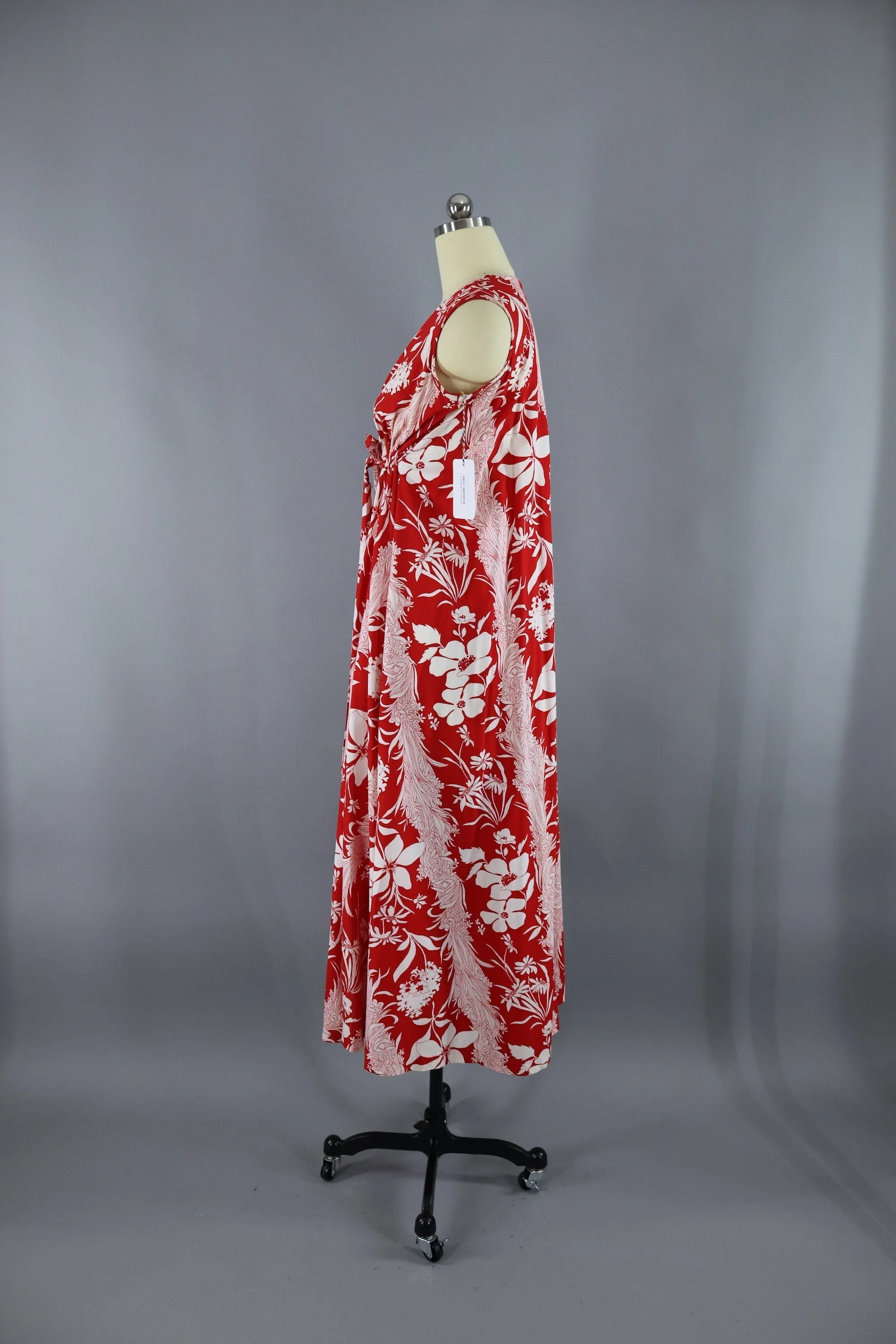 1960s Vintage Red & White Floral Print Caftan Dress / Vivante Flobert