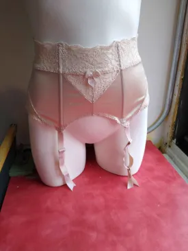 BT 736 HI WAIST CINCHING GARTER BELT