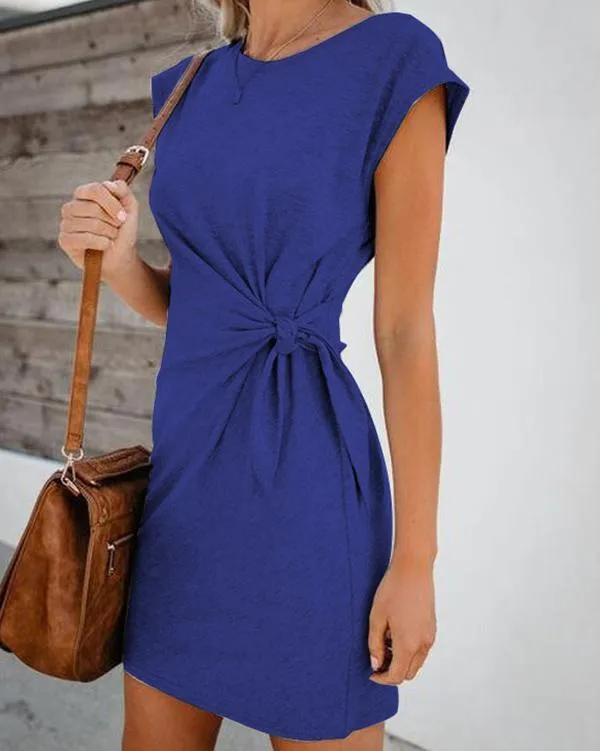 Hannah Grace - Comfortable dress with waist detail
